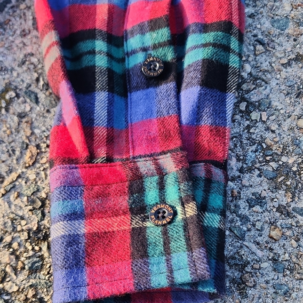 Vermont Flannel Co Plaid Flannel Button-Up Shirt in Red, Blue, Green Medium - Picture 7 of 15